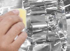 保護のため専用コーティング剤を施工します
